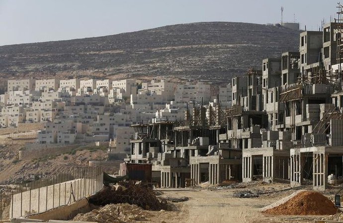 613054-a-construction-site-is-seen-in-jewish-settlement-near-jerusalem.jpg