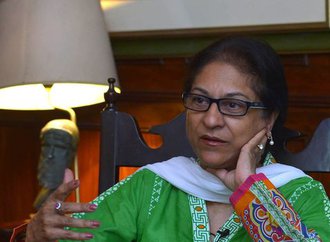 la-militante-pour-les-droits-de-l-homme-asma-jahangir-le-4-octobre-2014-a-lahore_5156123.jpg