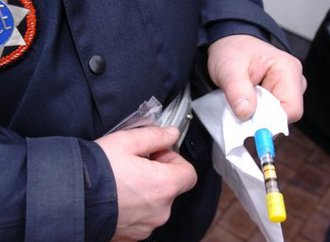 montpellier-ivre-sans-permis-mais-avec-armes-et-drogue_635426_510x255.jpg