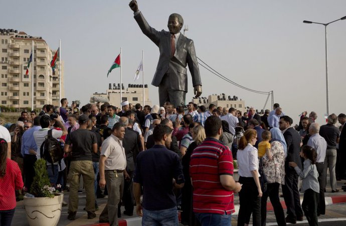 statue-mandela.jpg